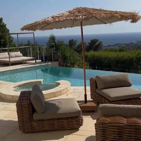 Tres Belle Vue Sur La Baie De Willa Bandol
